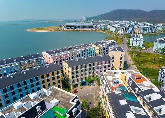 Chuoi Harbour Bay Bai Chay 7 Ngu - Sat Bien - Be Boi Rieng - Day Du Tien Nghi Villa Ha Long